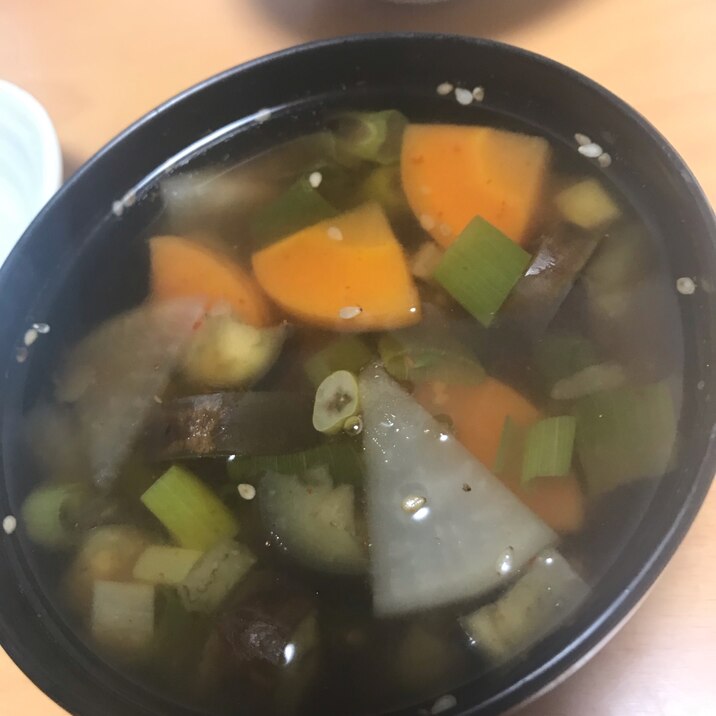 具材たっぷり豆板醤スープ
